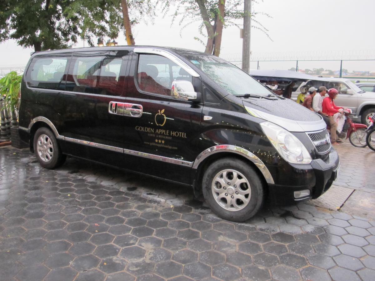 Golden Apple Hotel - Airport Phnom Penh Bagian luar foto