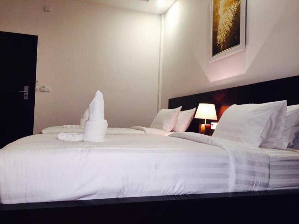 Golden Apple Hotel - Airport Phnom Penh Bagian luar foto