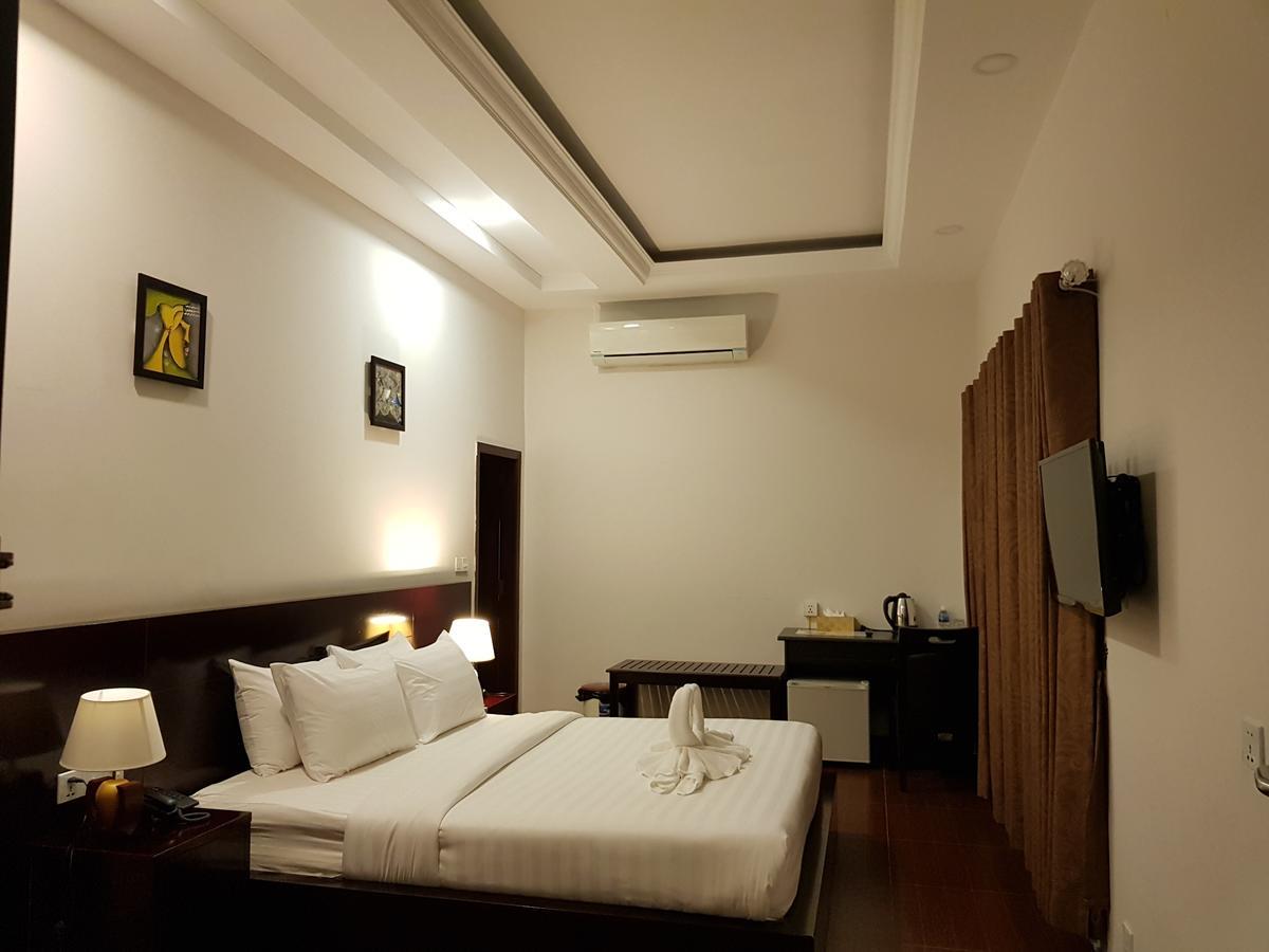Golden Apple Hotel - Airport Phnom Penh Bagian luar foto