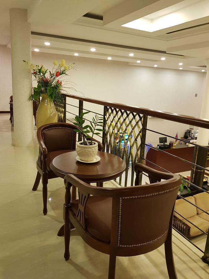Golden Apple Hotel - Airport Phnom Penh Bagian luar foto