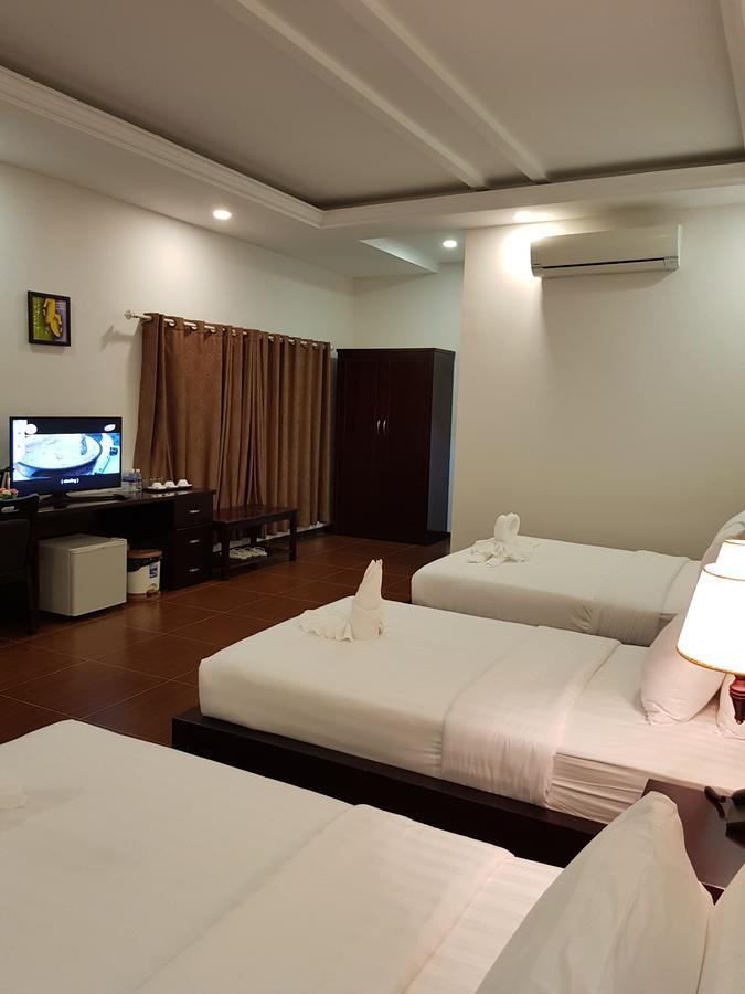 Golden Apple Hotel - Airport Phnom Penh Bagian luar foto